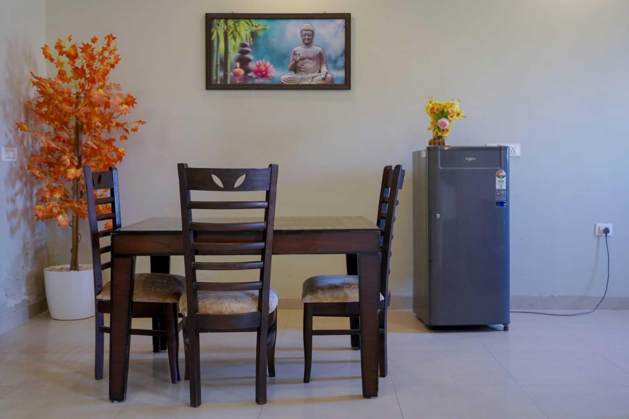 Vrindavan Dreams Hotel And Suites Экстерьер фото